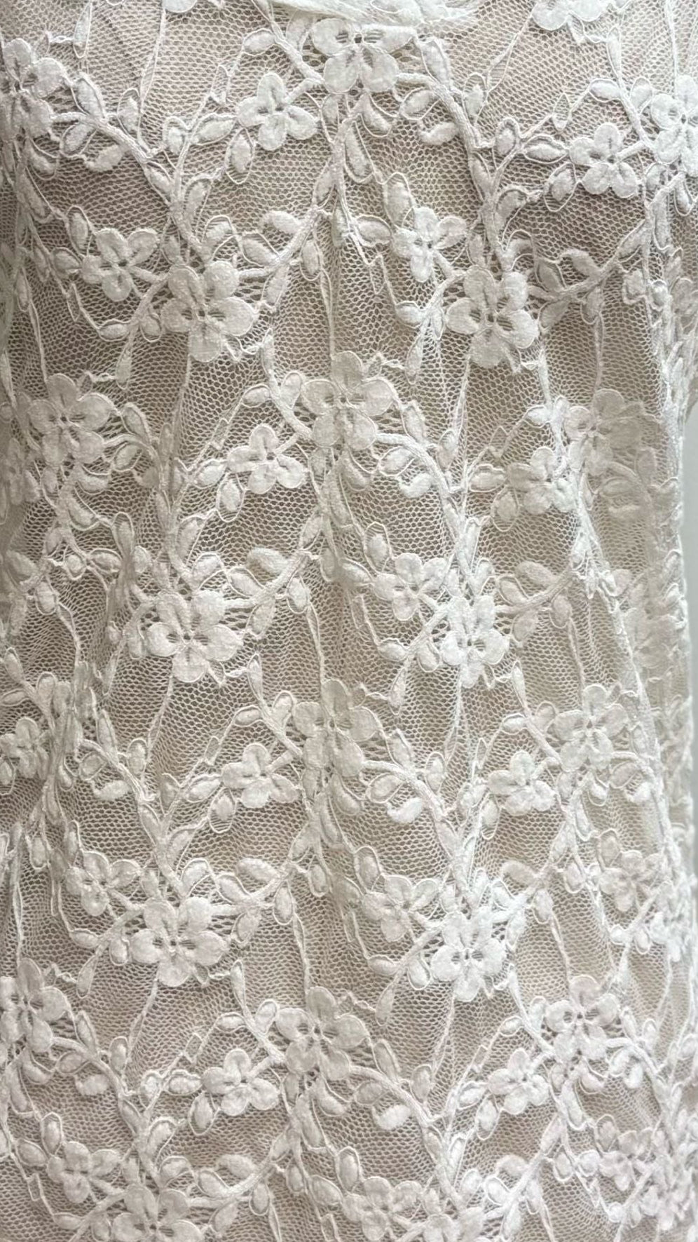 MIRA Haut dentelle