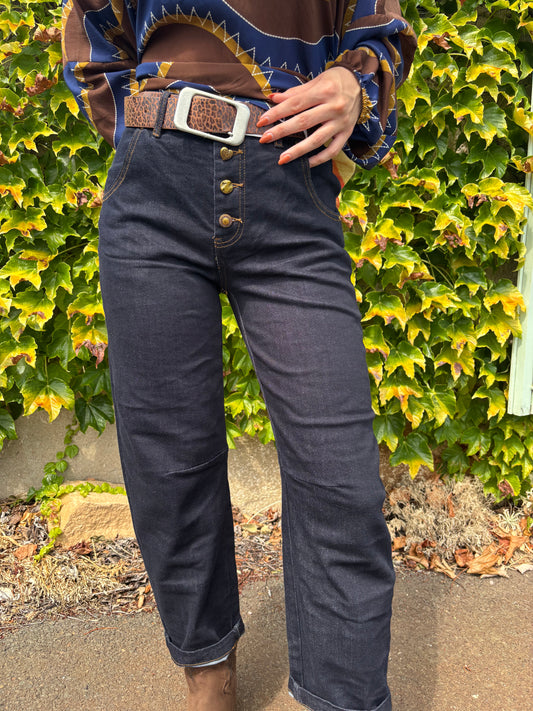 RINA Jean Brut bouton doré avec ceinture
