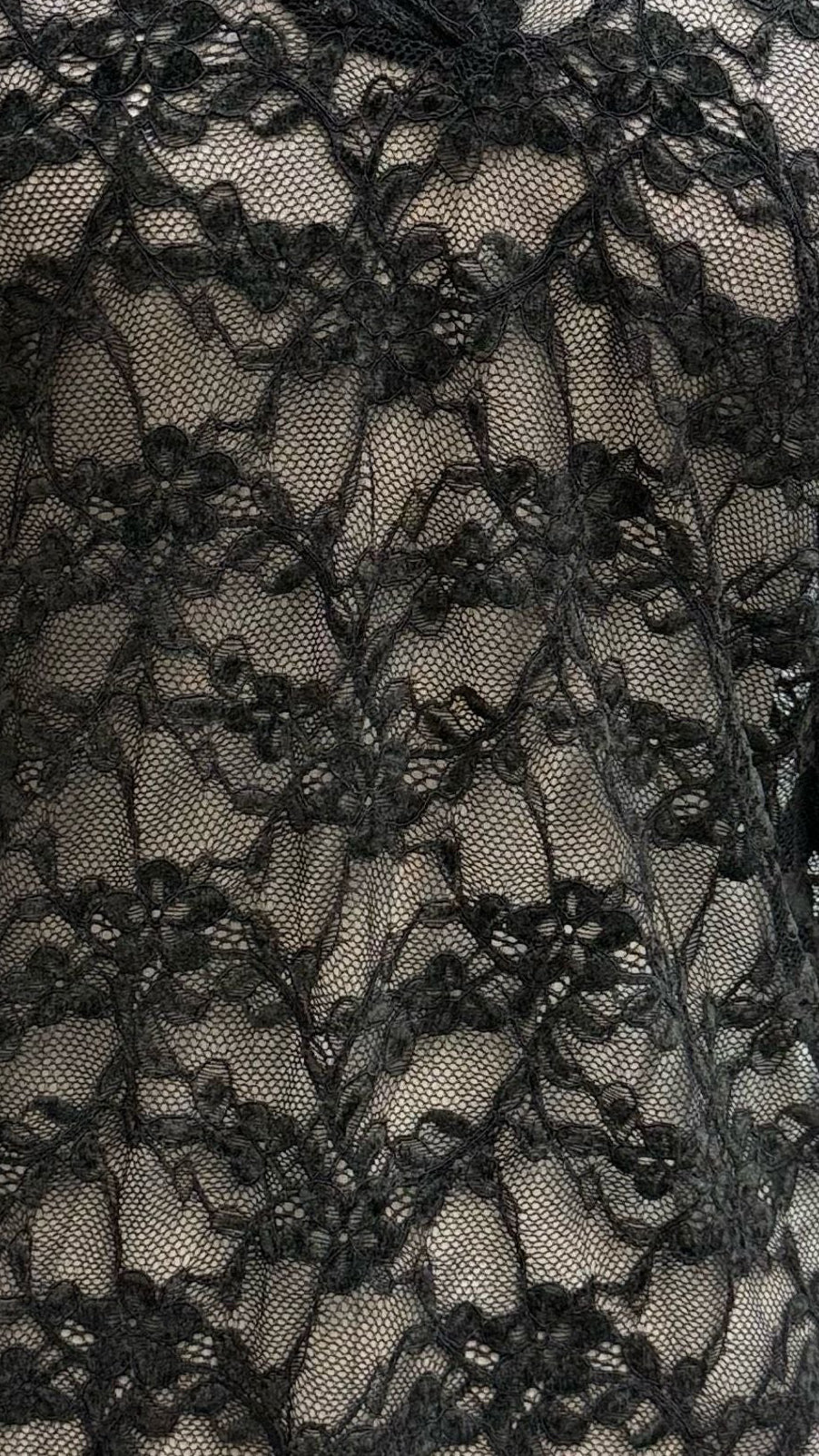 MIRA Haut dentelle