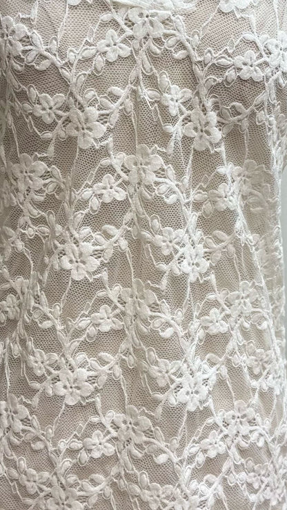 MIRA Haut dentelle