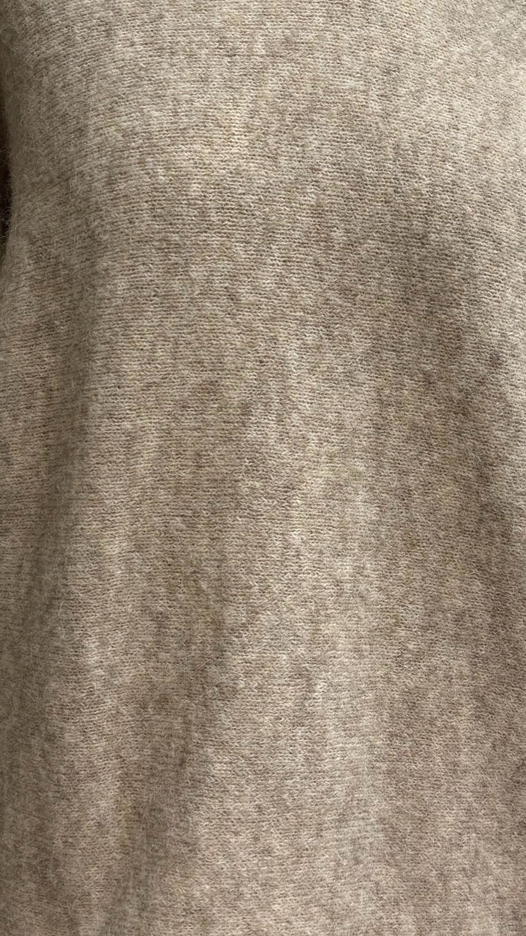 LAURA Pull épaule dénudée