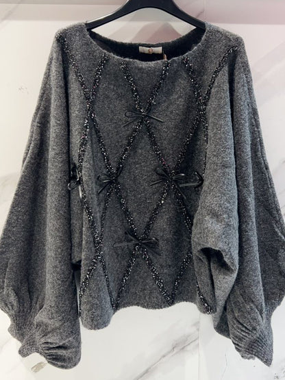 QUEEN Pull avec petits noeuds