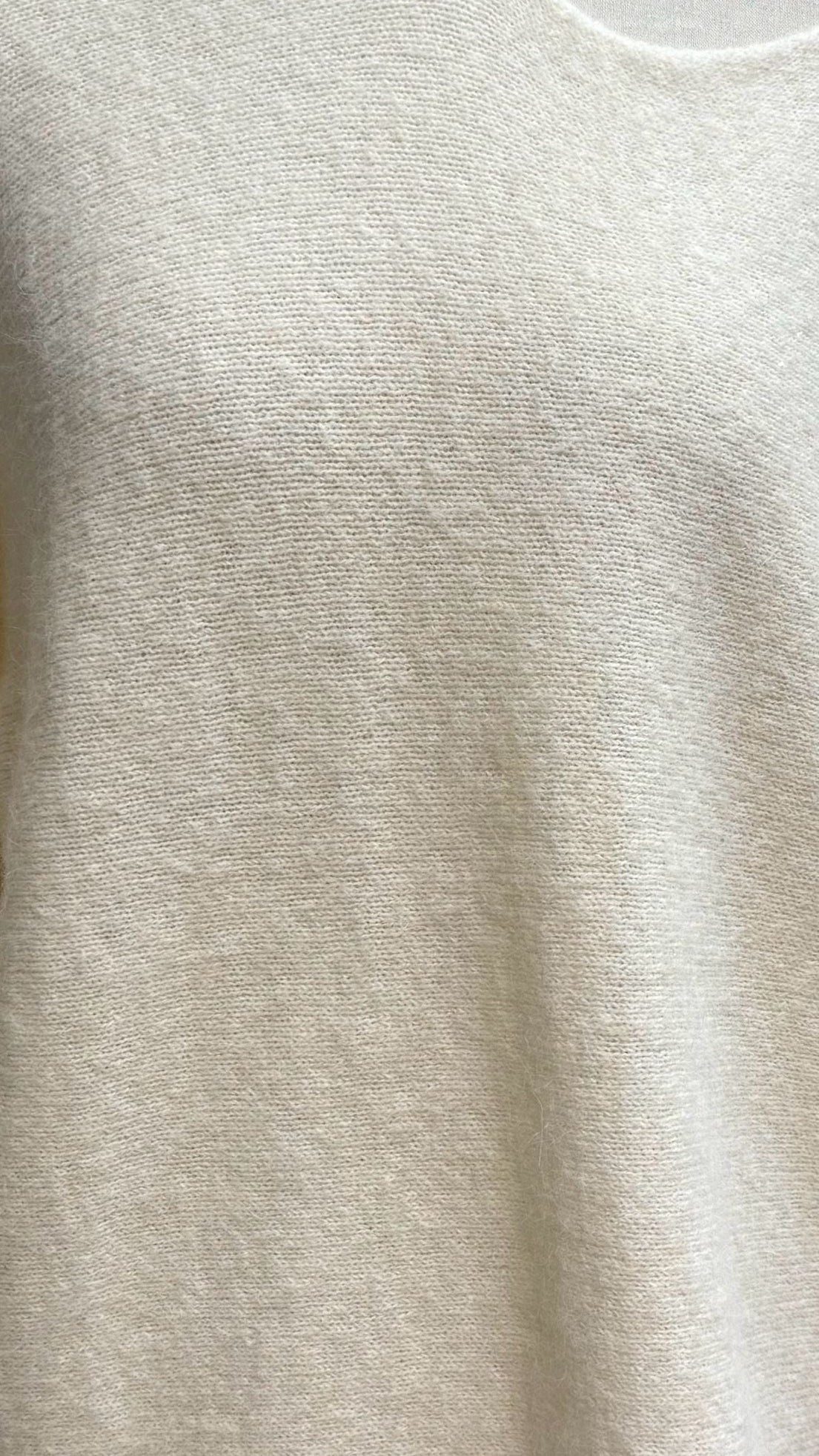 LAURA Pull épaule dénudée