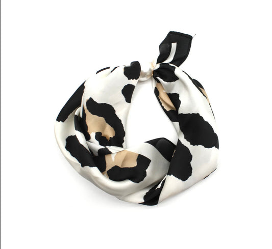 586 FOULARD BOULE