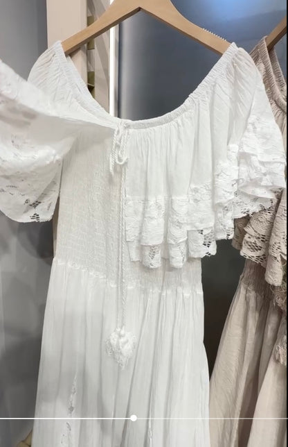 705 robe longue épaule dentelle
