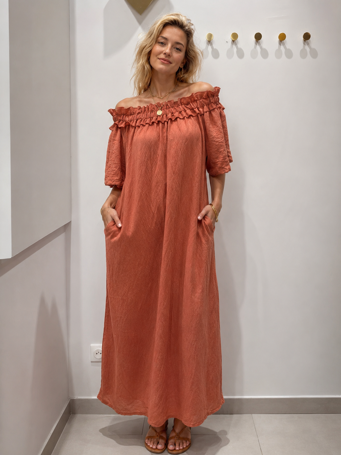 698 robe longue épaule