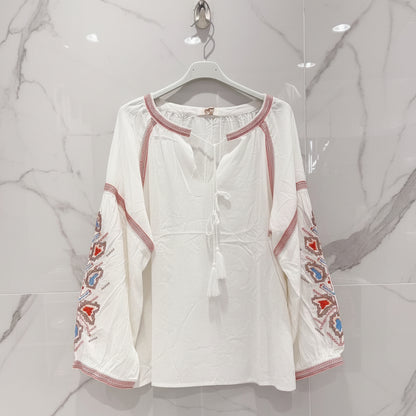 711 blouse brodée