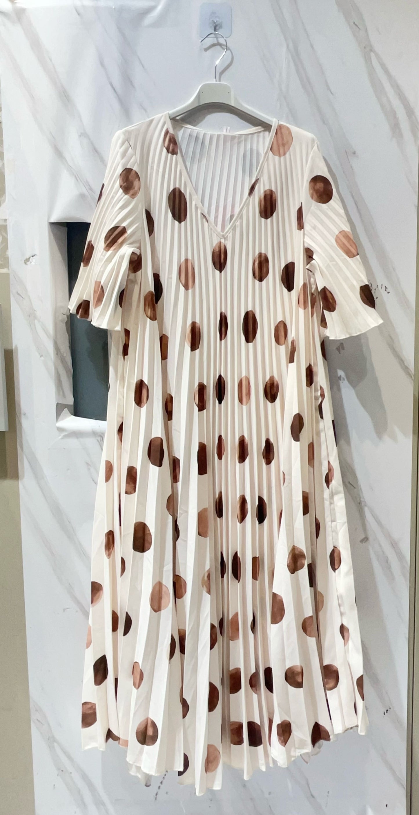 716 robe plissée à pois